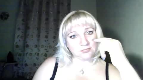 Snapshot of meilomawesa chatting on 10-30-25, 09:59 MeilomaWesa online show from 10-30-25, 09:59