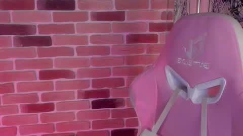 Snapshot of mekepo chatting on 11-09-25, 03:21 Katie Payne online show from 11-09-25, 03:21