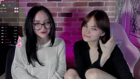 Snapshot of mekepo chatting on 11-12-25, 12:49 Katie Payne online show from 11-12-25, 12:49