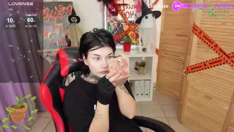 mekurisu online show from 10-27-25, 01:20