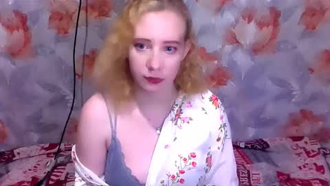 Mel Mellie online show from 12-22-25, 01:02