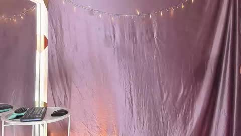 Snapshot of mel_rousse chatting on 02-05-26, 06:29 mel_rousse online show from 02-05-26, 06:29