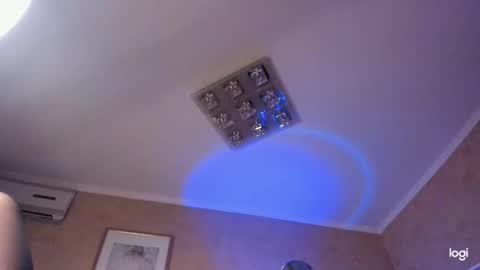 Snapshot of mela911carrera chatting on 11-14-25, 02:27 Start every day 2000 - 700 online show from 11-14-25, 02:27