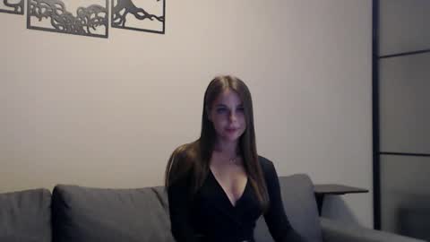 Snapshot of meladams chatting on 09-22-25, 08:33 meladams online show from 09-22-25, 08:33