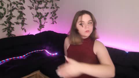 Snapshot of melanie_kissx chatting on 02-22-25, 05:13 Melanie kissx online show from 02-22-25, 05:13