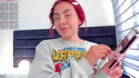 Melanie roux  online show from 03-04-26, 12:11