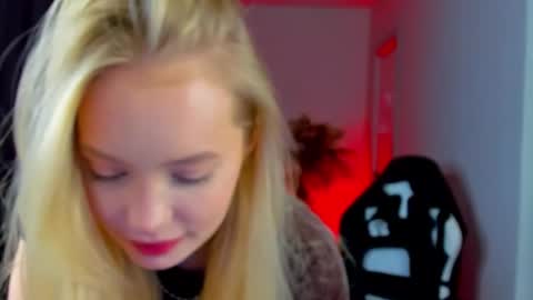 Melanie online show from 11-06-25, 07:09