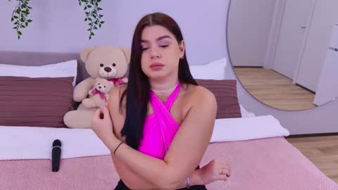Melanie online show from 09-18-25, 04:42