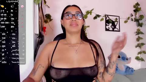 Melanie online show from 11-06-25, 04:52