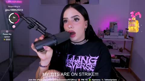 Melanie  online show from 01-30-25, 08:31