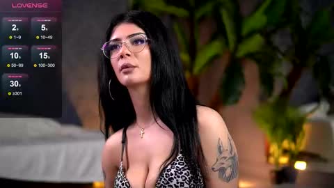 Snapshot of melanienoir chatting on 03-02-26, 04:47 Melanie online show from 03-02-26, 04:47