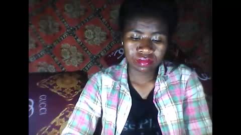 melanih online show from 10-21-25, 05:46