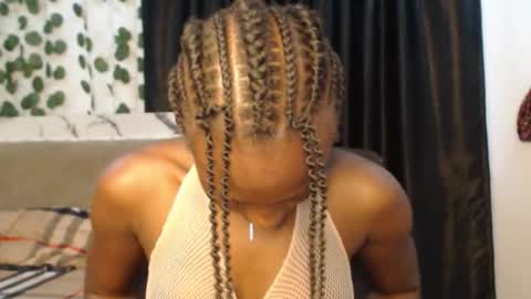 Snapshot of melanine_floral chatting on 10-16-25, 12:06 Praiz online show from 10-16-25, 12:06