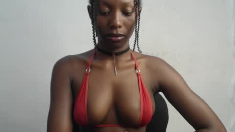 Snapshot of melanine_floral chatting on 10-20-25, 08:37 Praiz online show from 10-20-25, 08:37