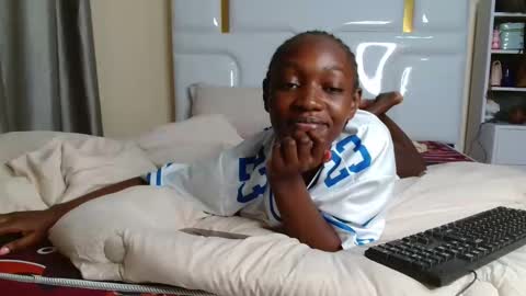 Snapshot of melaninqueen02 chatting on 02-17-26, 07:09 ann online show from 02-17-26, 07:09