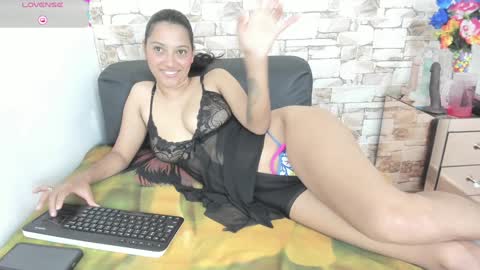 melannie roses online show from 01-21-25, 10:08