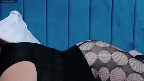 Snapshot of melanniebrown chatting on 12-19-24, 09:18 melanniebrown online show from 12-19-24, 09:18