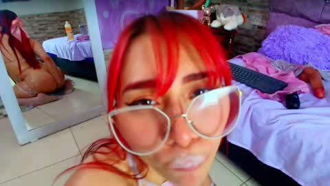 Melanny taylor online show from 09-15-25, 09:04