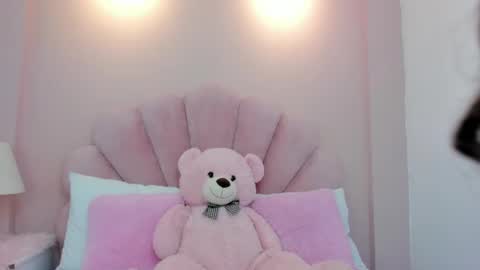 Melanie online show from 10-26-25, 05:57