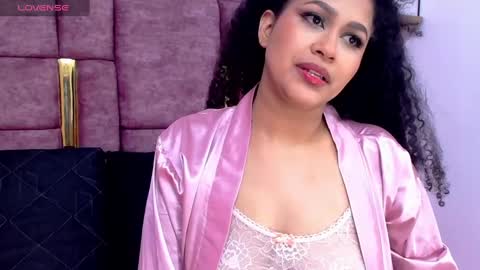 LAURA online show from 10-04-25, 12:58