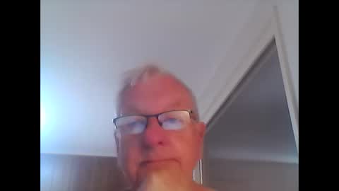 Snapshot of melbourne000 chatting on 02-25-25, 11:33 melbourne000 online show from 02-25-25, 11:33