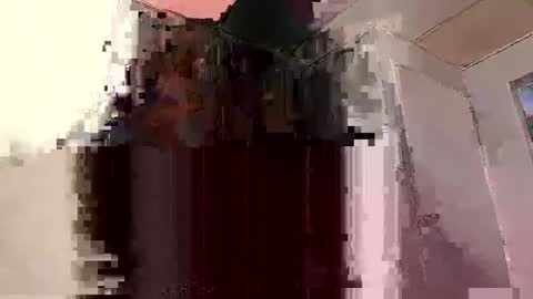 melgomezz online show from 10-23-25, 10:47