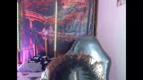 Snapshot of melhiza chatting on 12-27-24, 11:31 melhiza online show from 12-27-24, 11:31