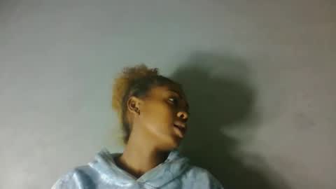 meliana98 online show from 10-29-25, 06:09