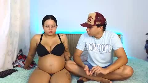 Snapshot of melifoxter chatting on 11-20-25, 05:45 Meli And Sebas online show from 11-20-25, 05:45