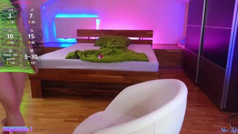 Melina Styles online show from 01-05-25, 09:57