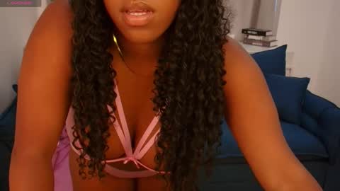 Snapshot of melinda_gray chatting on 04-15-26, 07:54 Melinda online show from 04-15-26, 07:54