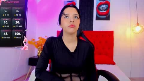 Melissa SC online show from 03-11-25, 01:56