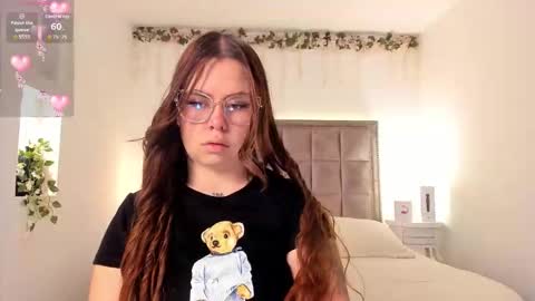 melissa_es online show from 02-17-26, 01:07