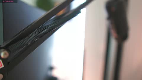 Melissa online show from 11-10-25, 12:26