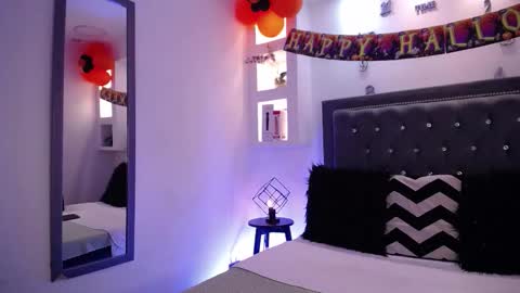 Snapshot of melissa_rhodes chatting on 10-23-25, 09:13 Melissa online show from 10-23-25, 09:13