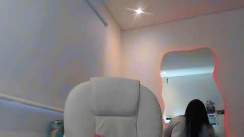 Lau   online show from 10-11-25, 10:19