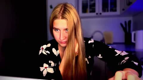 melissalii online show from 09-24-25, 01:47