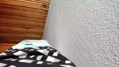 Ariana online show from 11-17-25, 12:11