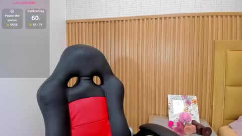    online show from 11-21-25, 08:40