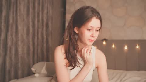 Snapshot of melissaxcbx chatting on 12-18-25, 03:56 NEXT STREAM in 7 3gmt--- online show from 12-18-25, 03:56