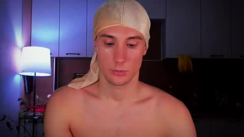 Mello online show from 02-11-25, 02:03