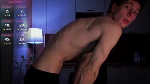 Mello online show from 03-11-25, 01:59