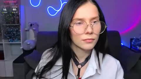 mellhyees online show from 01-12-26, 05:07