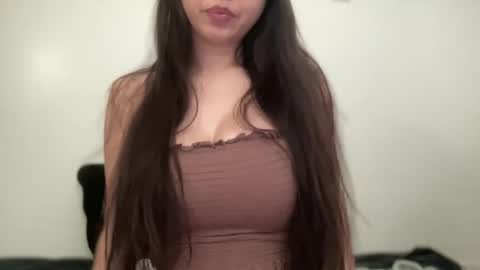 Snapshot of mellie__ chatting on 02-06-25, 04:14 mellie__ online show from 02-06-25, 04:14