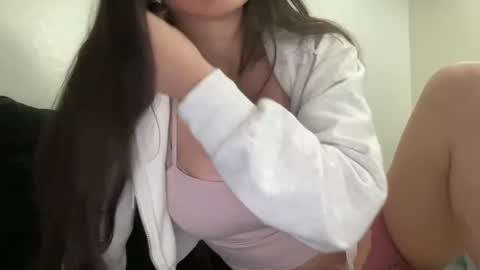 Snapshot of mellie__ chatting on 03-09-25, 05:39 mellie__ online show from 03-09-25, 05:39