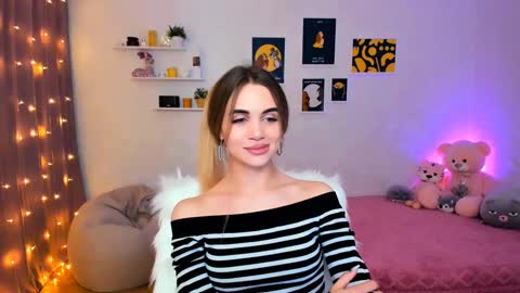 Snapshot of mellifluoustess chatting on 12-17-24, 12:34 Tessa online show from 12-17-24, 12:34