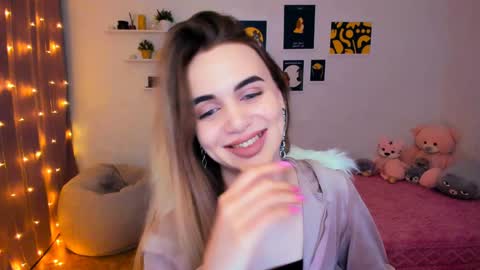 Snapshot of mellifluoustess chatting on 01-28-25, 09:19 Tessa online show from 01-28-25, 09:19