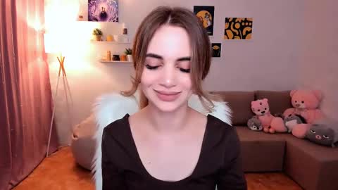 Snapshot of mellifluoustess chatting on 03-05-25, 08:32 Tessa online show from 03-05-25, 08:32