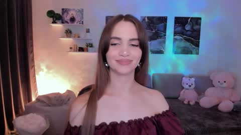 Snapshot of mellifluoustess chatting on 09-17-25, 09:16 Tessa online show from 09-17-25, 09:16