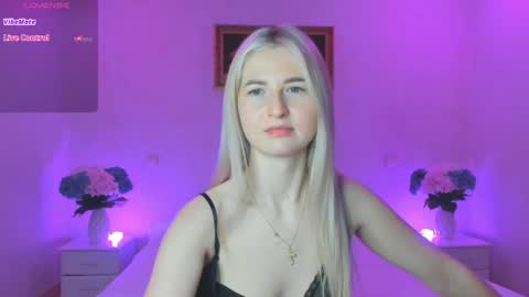 Mellina online show from 01-04-25, 01:31